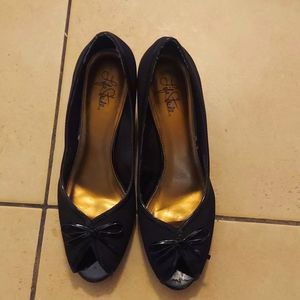 LifeStride Lina Black Peep Toe Heels w/ Bow